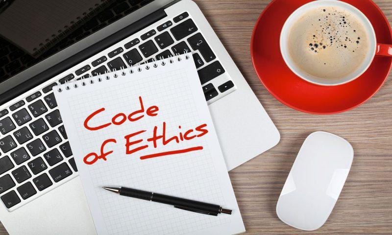 Kode Etik Technical Engineer Menurut IEEE dan ACM
